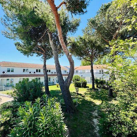 Artemia Aigues-Mortes - Hotel Avec Piscine Eksteriør billede