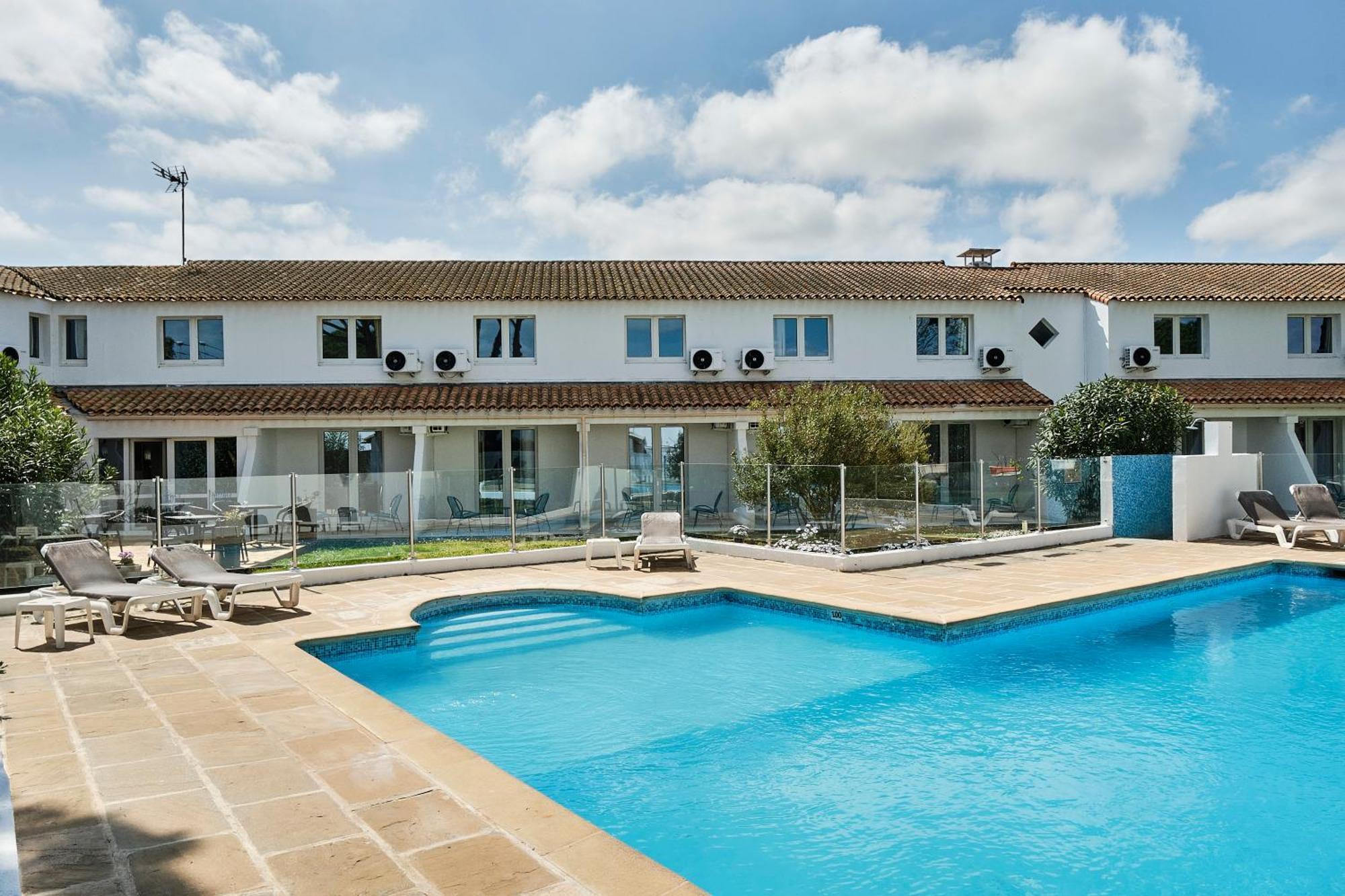 Artemia Aigues-Mortes - Hotel Avec Piscine Eksteriør billede