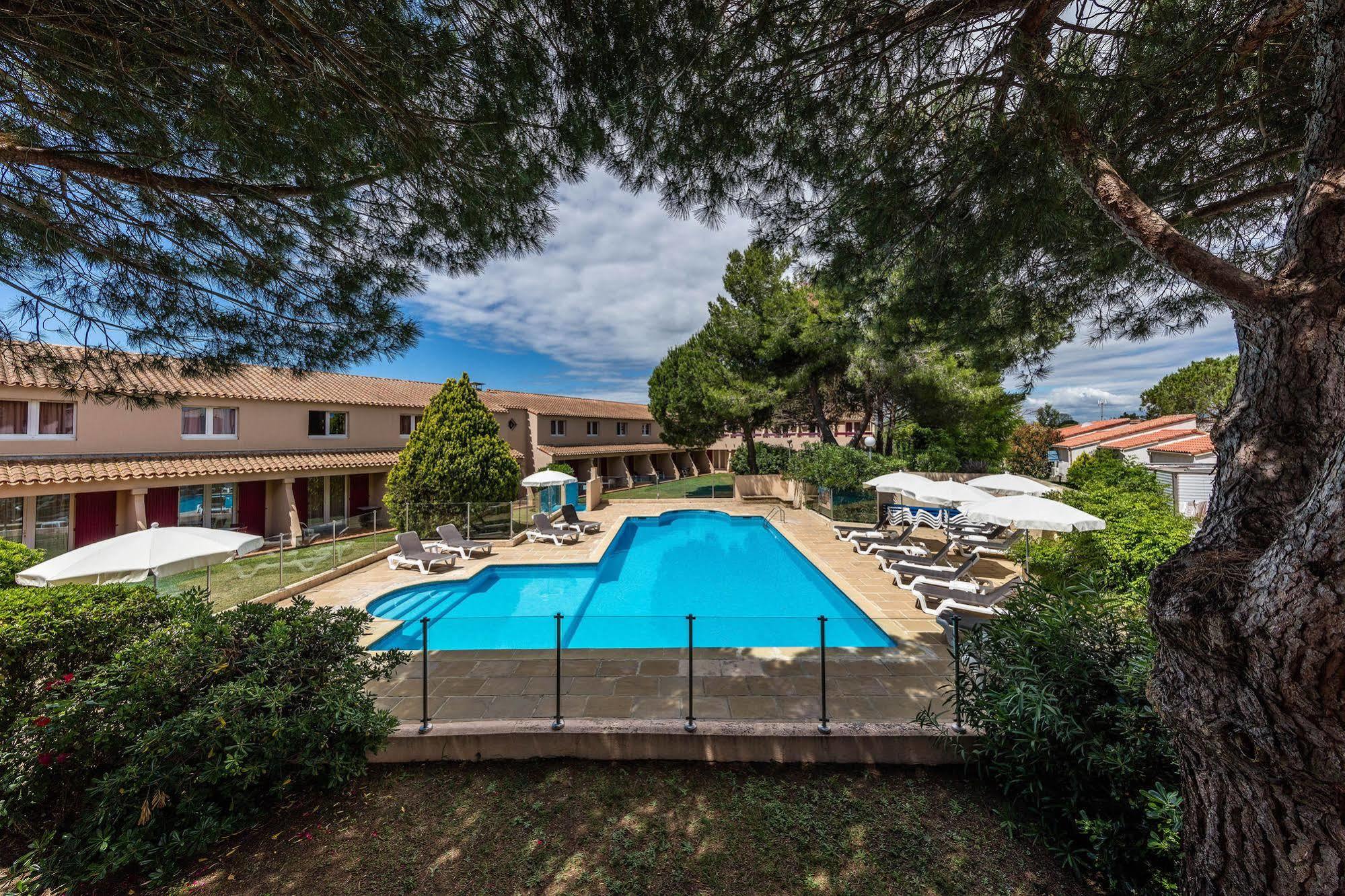 Artemia Aigues-Mortes - Hotel Avec Piscine Eksteriør billede