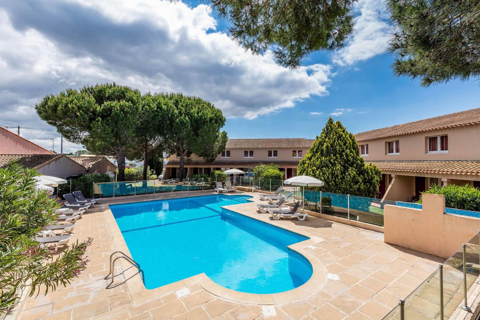 Artemia Aigues-Mortes - Hotel Avec Piscine Eksteriør billede