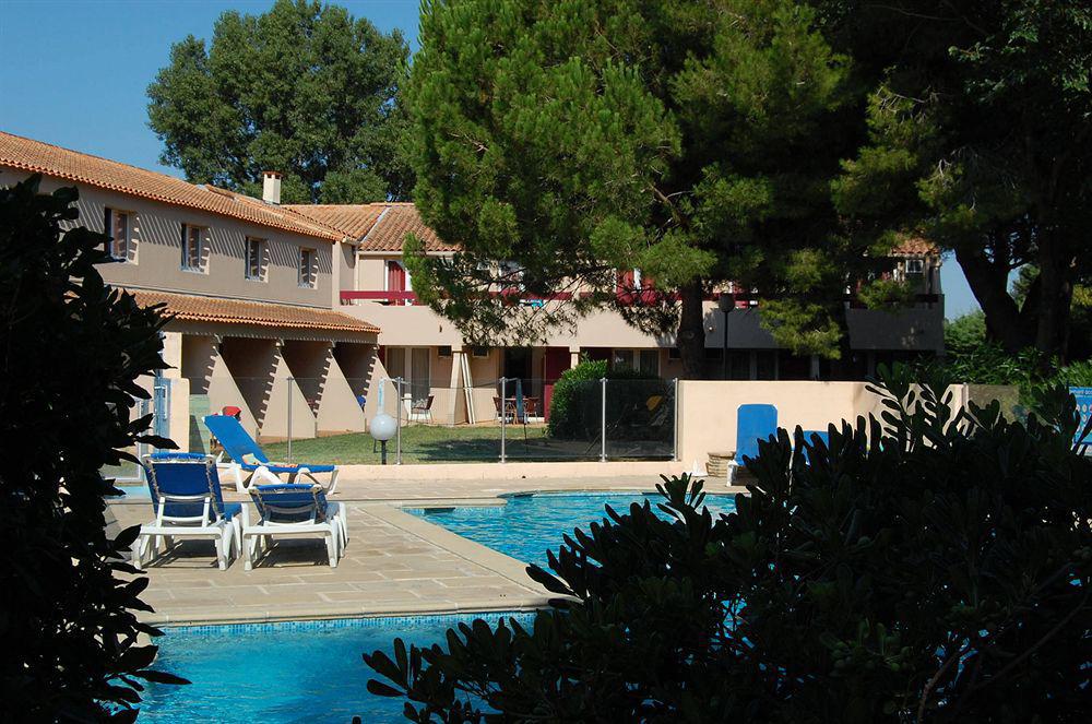 Artemia Aigues-Mortes - Hotel Avec Piscine Eksteriør billede